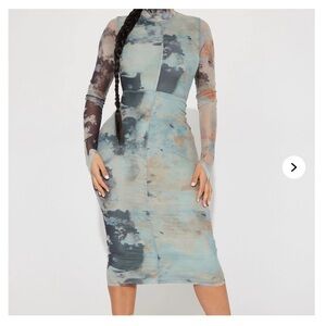 Elegant Tie-Dye Long Sleeve Dress